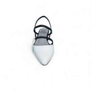 woman flat shoes