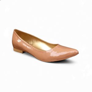 woman flat shoes